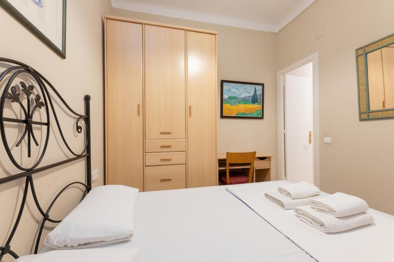 Aparteasy - Family 4-Bedroom Apartment Barcelona Exterior foto